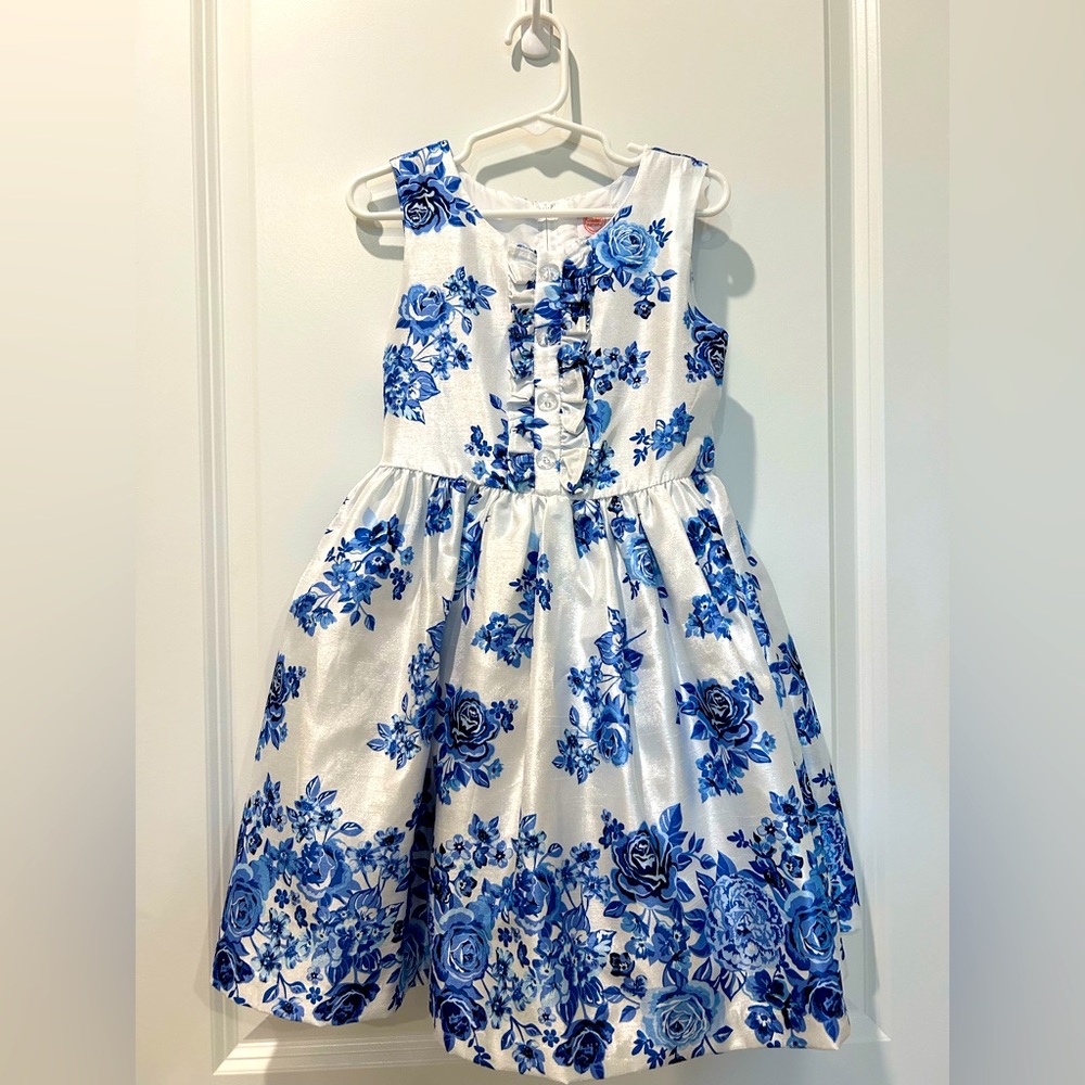Girl’s Dress size 6 blue and white